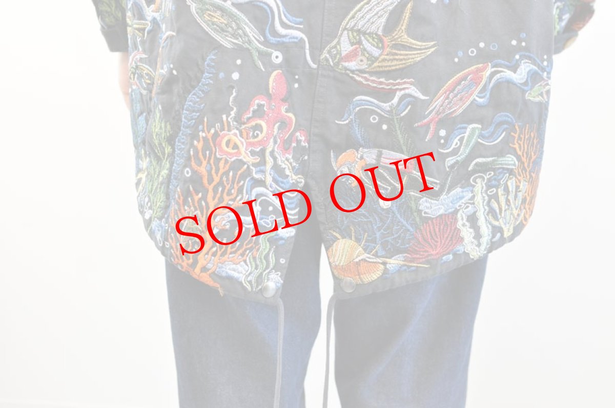 画像10: go slow caravan ライトキャンパス　パネル刺繍モッズコート　NAVY　メンズ　人気　通販 (10)