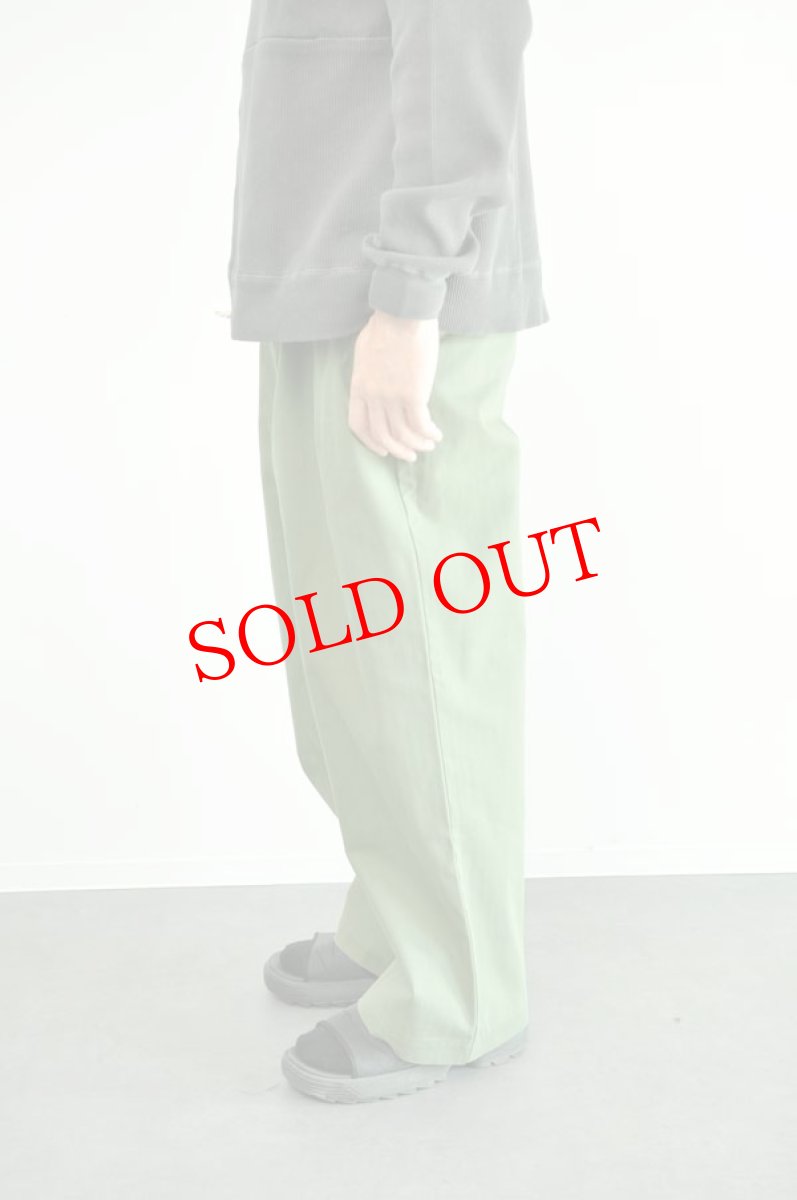 画像2: Cobmaster　コットンヘリンボーン2タックチノパンツ オリーブ　メンズ　人気　通販 (2)