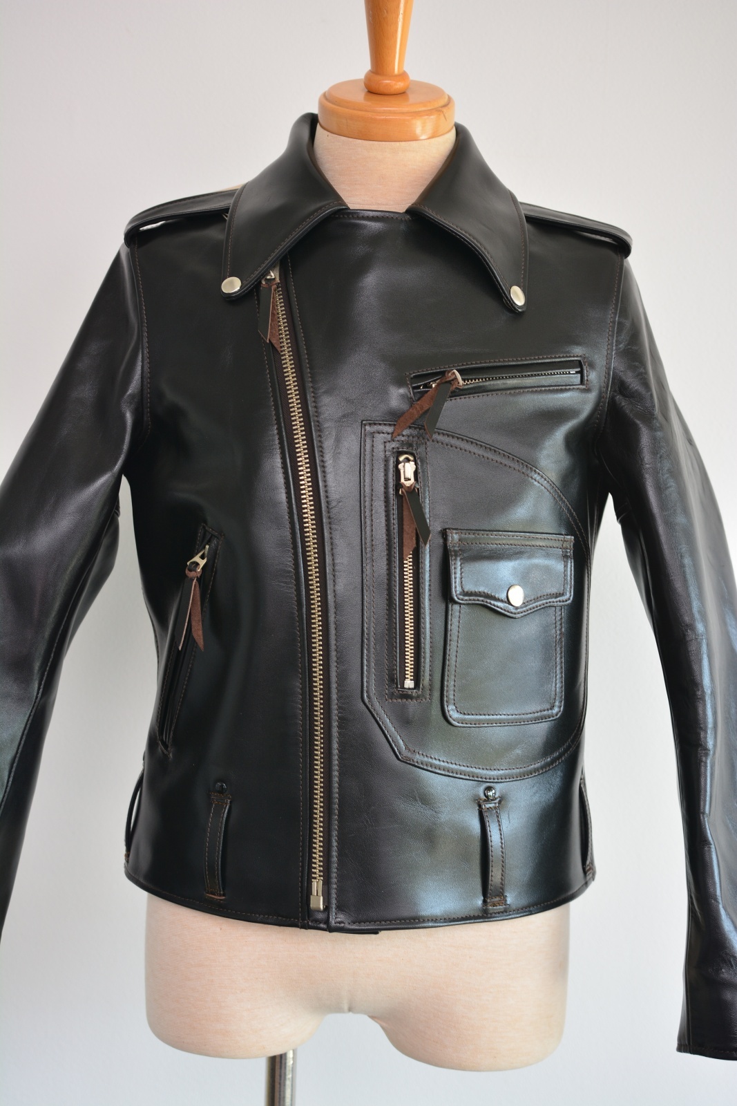 Y'2 LEATHER (ワイツーレザー) VINTAGE HORSE D-POCKET DOUBLE