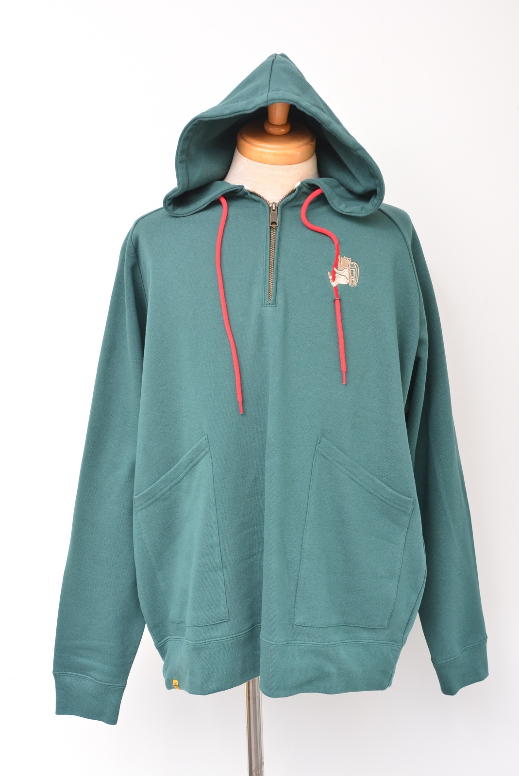 COBMASTER/コブマスター ギミック刺繍 裏毛ハーフジッププルPK メンズ 人気 通販